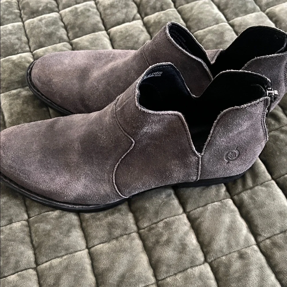 Born Ankle Booties Size 6.5 - Picture 5 of 9